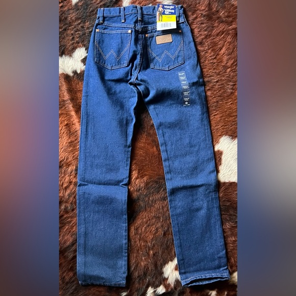 NWT Wrangler 14MWZ Women’s Cowboy Cut Slim Fit Denim Jeans 7x34 - Picture 2 of 3